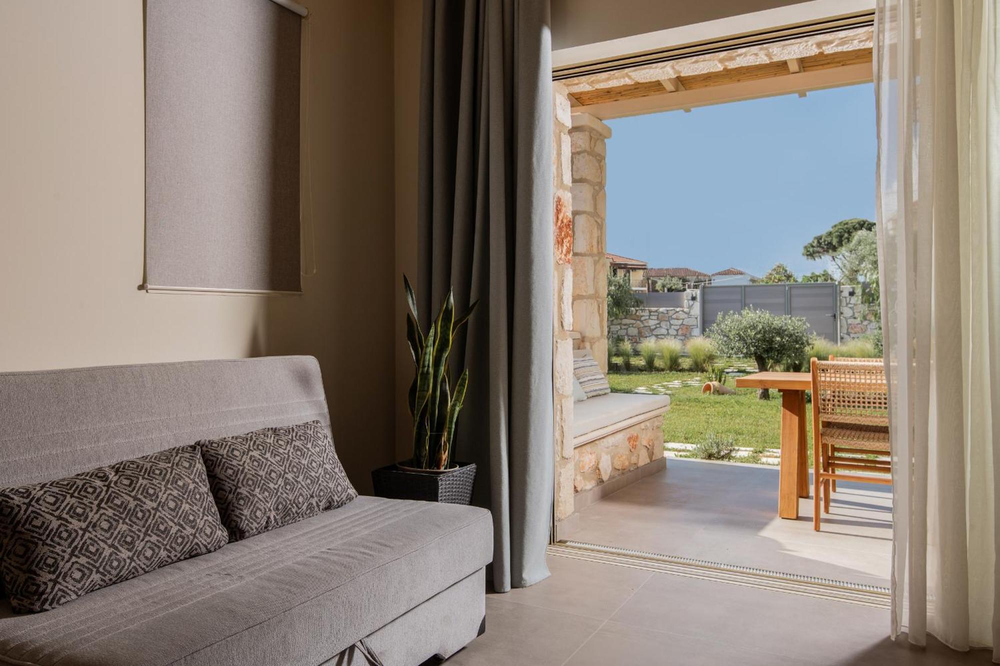 Arignote Suites Лаганас Экстерьер фото